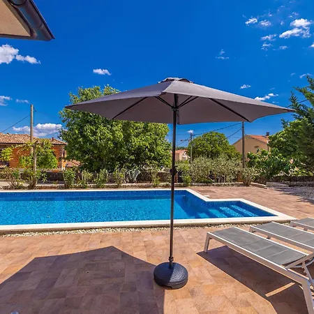 Dom wakacyjny House Casa Di Bronzo With Private Pool