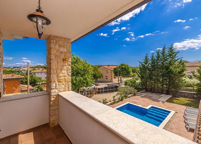 House Casa Di Bronzo With Private Pool Vrh (Krk)