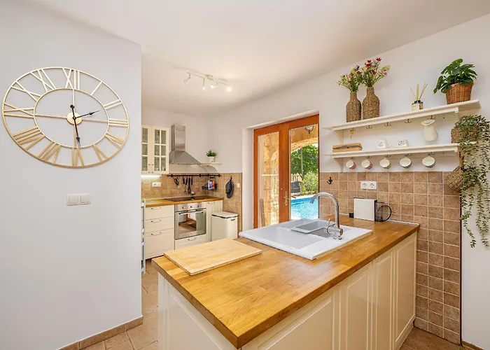 House Casa Di Bronzo With Private Pool *