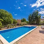 House Casa Di Bronzo With Private Pool בית נופש *